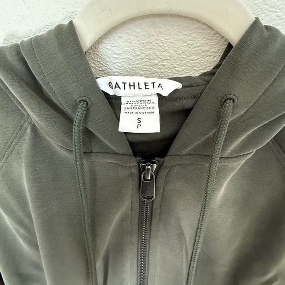 NWT Athleta Seasoft Bubble Hem Full Zip Jacket Green (Size S) - Picture 5 of 7